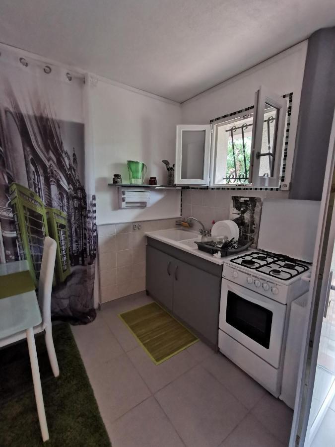 Petite Maisonnette De Plein Pied Le Taillan-Médoc Exterior foto